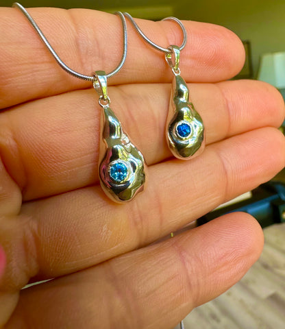 Raindrop Necklace Blue Sapphire
