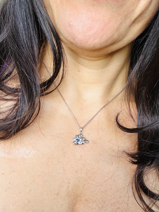 Cloud-ish Necklace Blue Sapphire