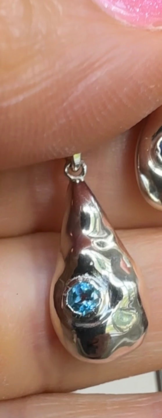 Raindrop Necklace Swiss Blue Topaz